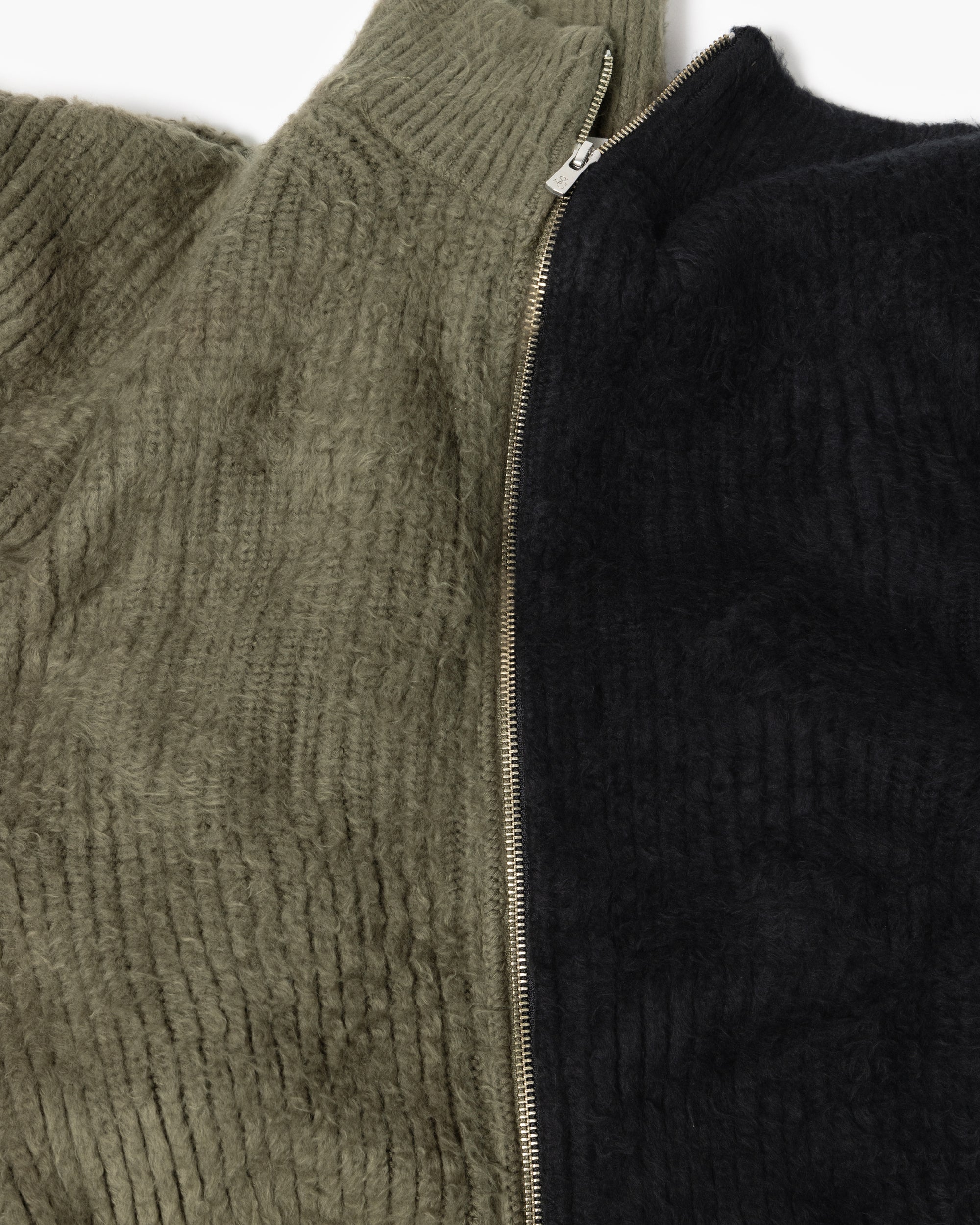 BRUSHED COTTON DRIVERS KNIT SWEATER OLIVE