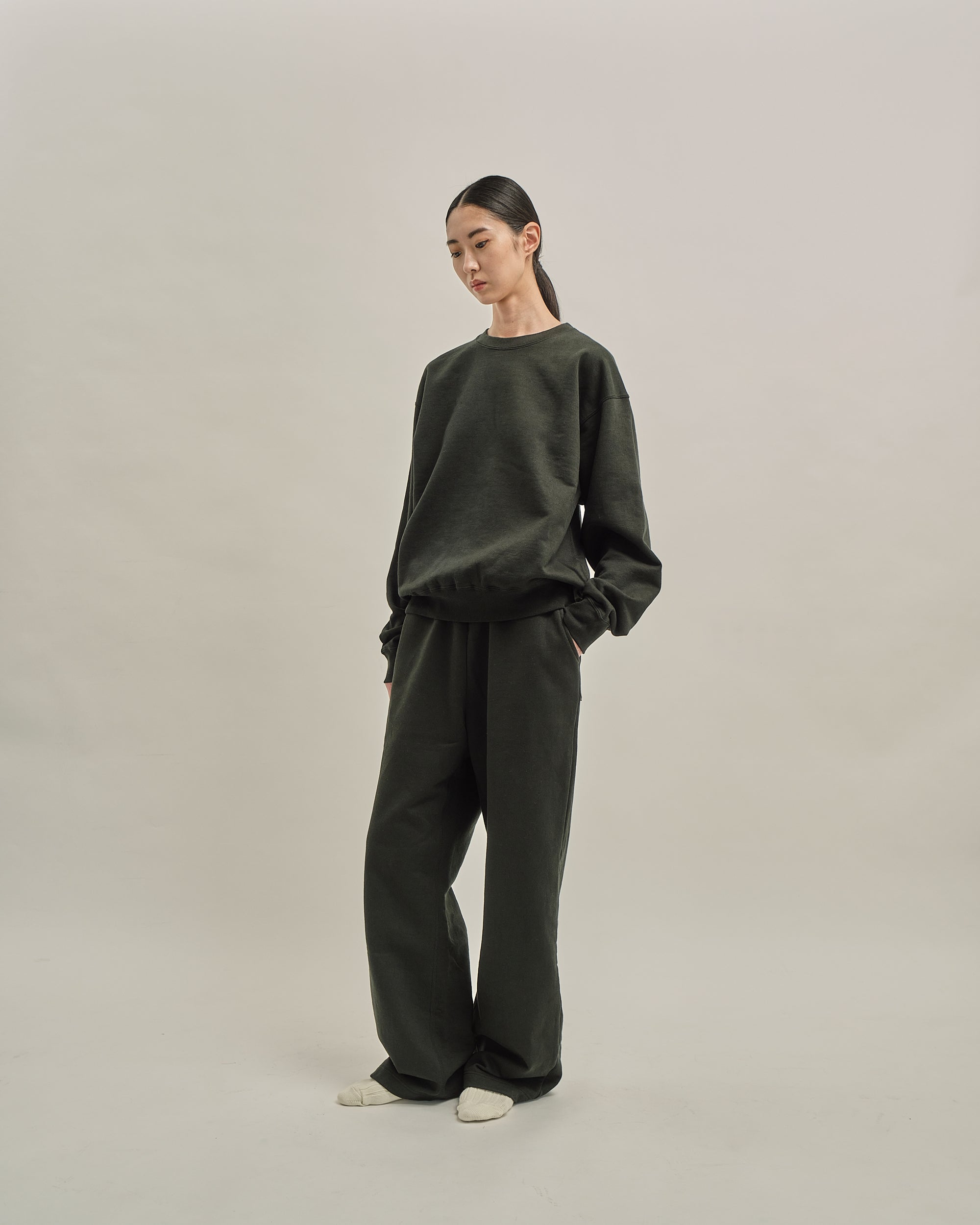 CORE CREWNECK AUTHENTIC BLACK DYED