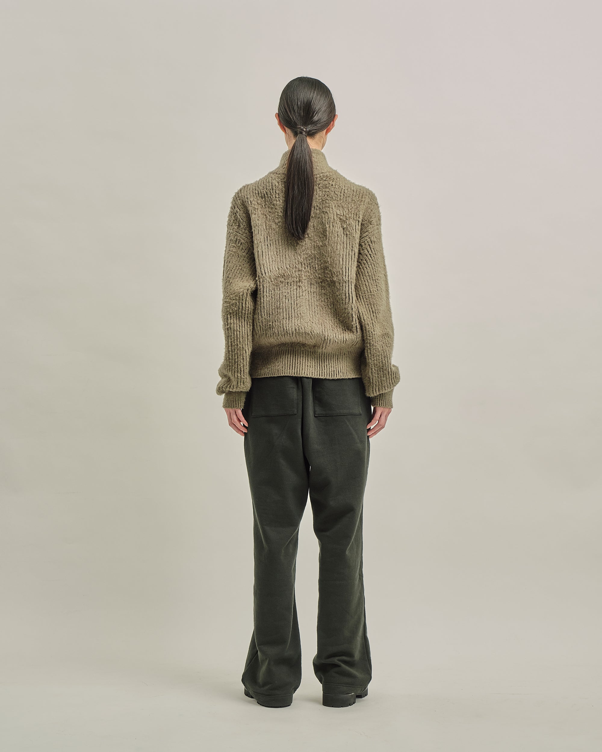 BRUSHED COTTON DRIVERS KNIT SWEATER OLIVE