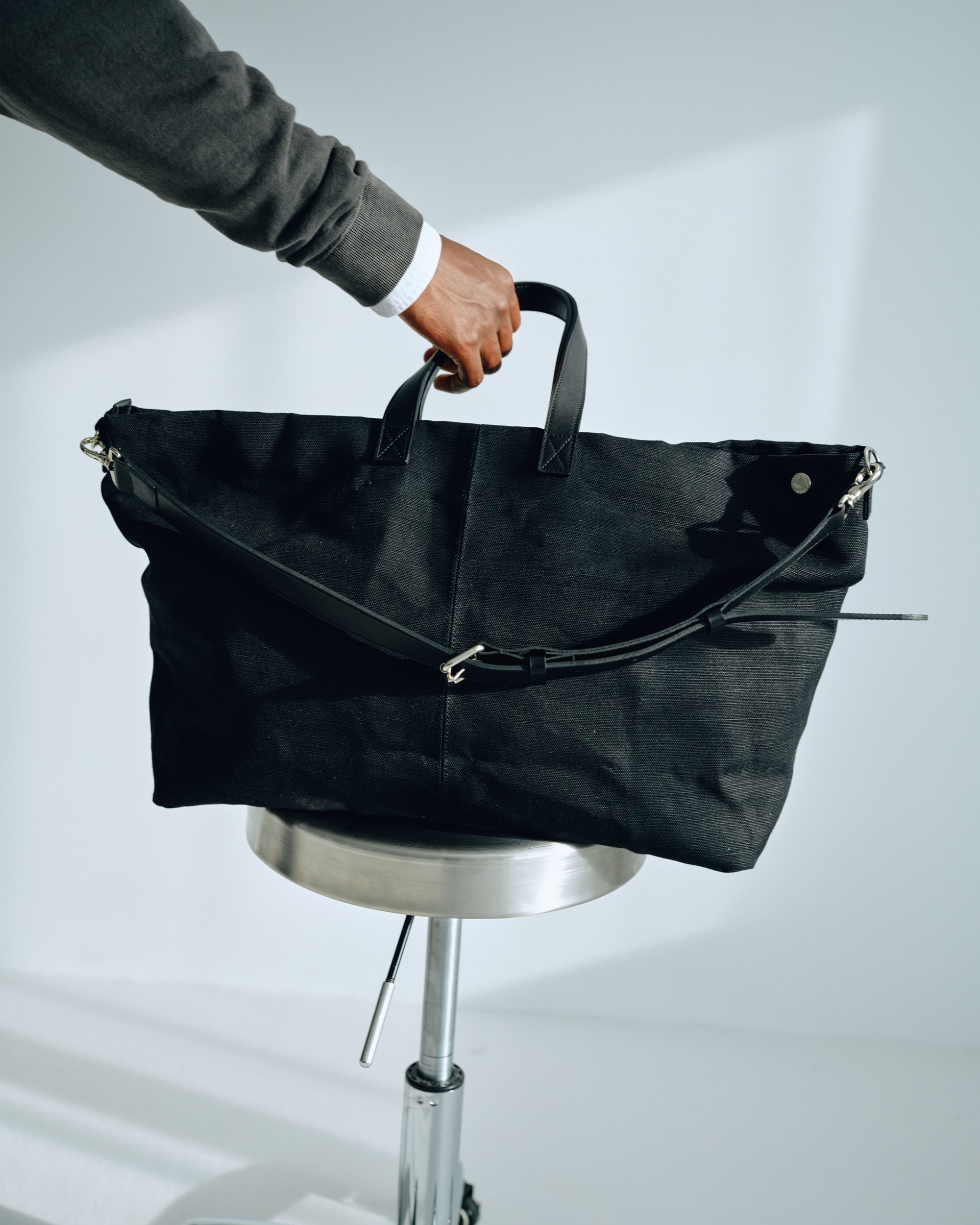 JUTE CANVAS TOTE BAG BLACK