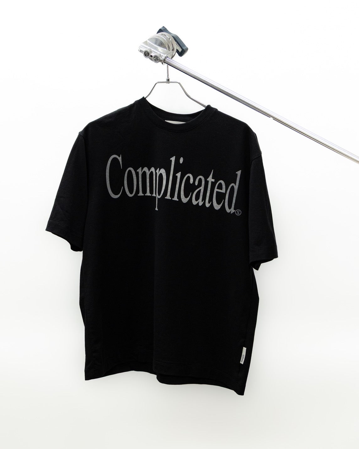 Complicated TEE BLACK