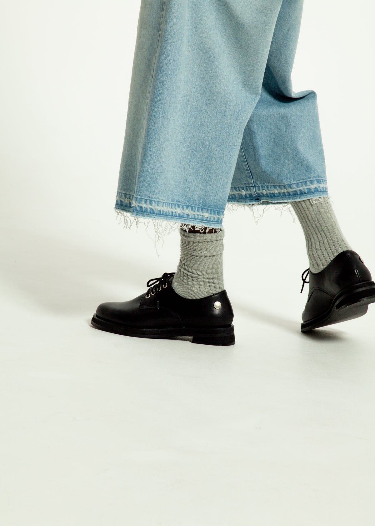 FOOTWEAR