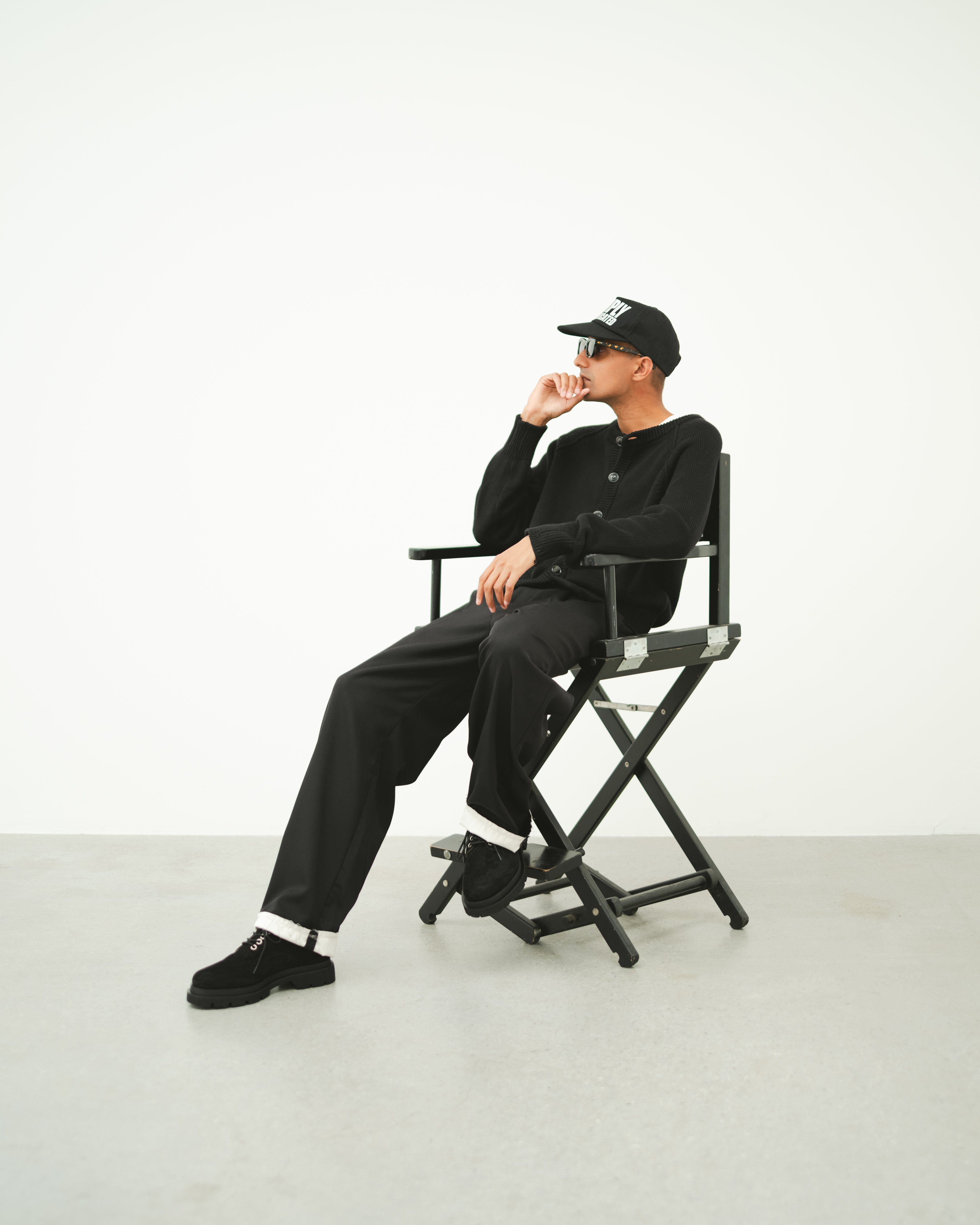 DISTRESSED COTTON CARDIGAN BLACK – SimplyComplicated