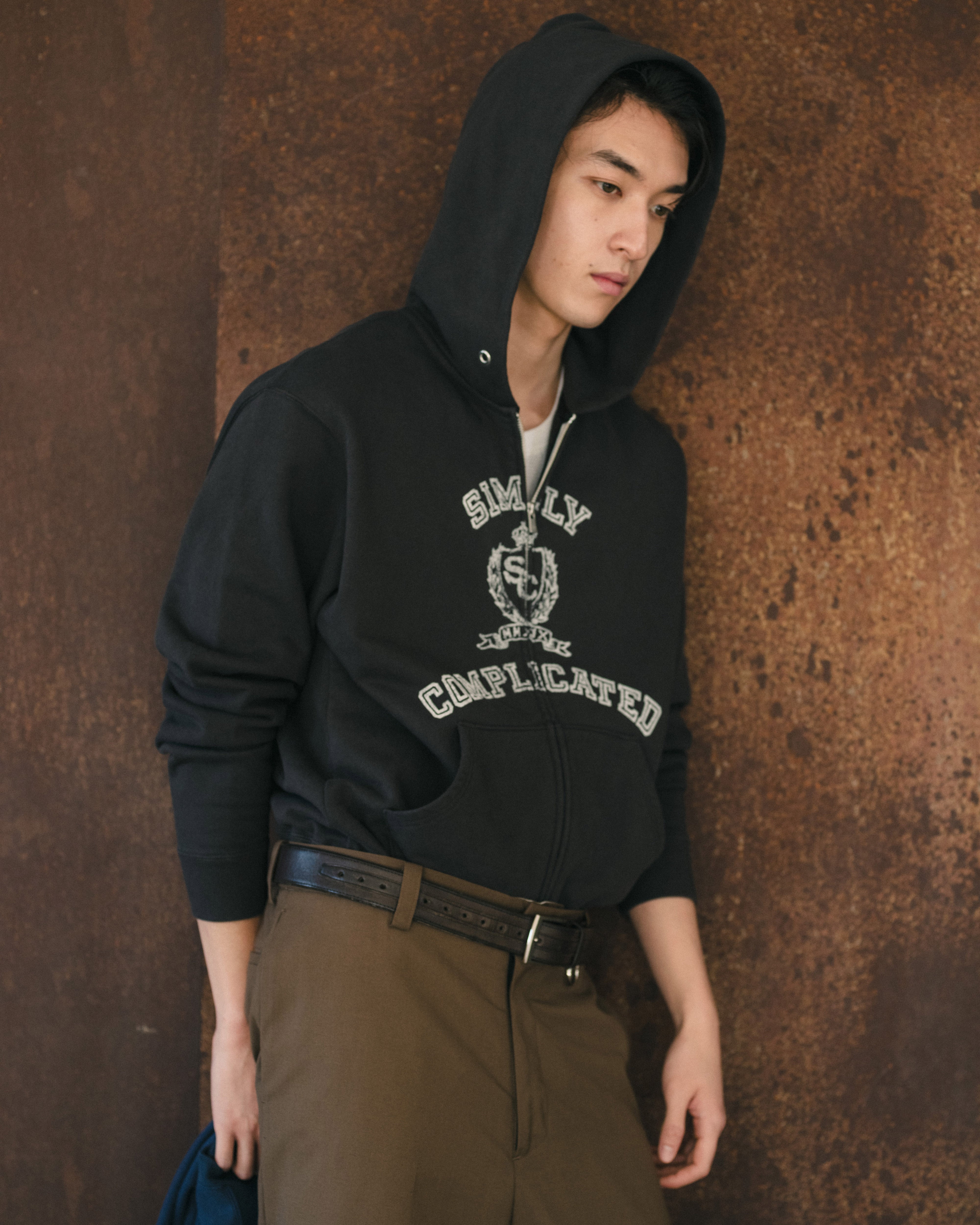 COLLEGE ZIP HOODIE BLACK – SimplyComplicated